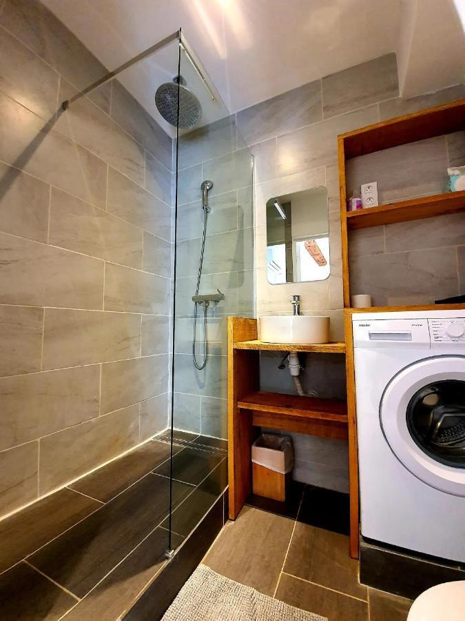 Freshly Tastefully Renovated Apartments In Heart Of Old Antibes Dış mekan fotoğraf