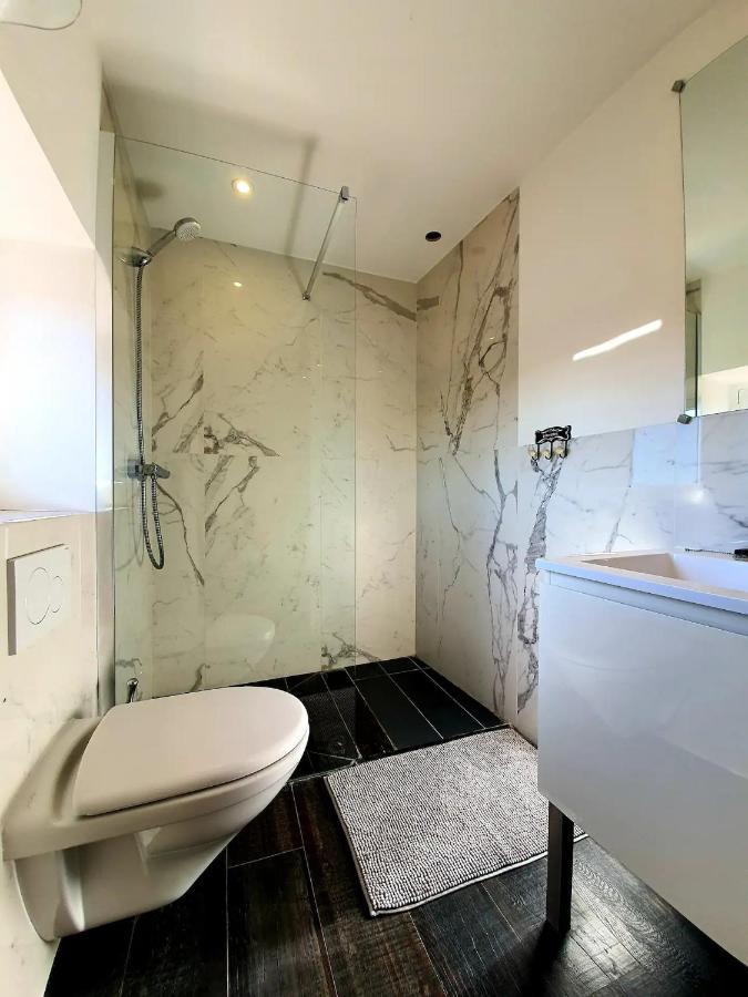 Freshly Tastefully Renovated Apartments In Heart Of Old Antibes Dış mekan fotoğraf